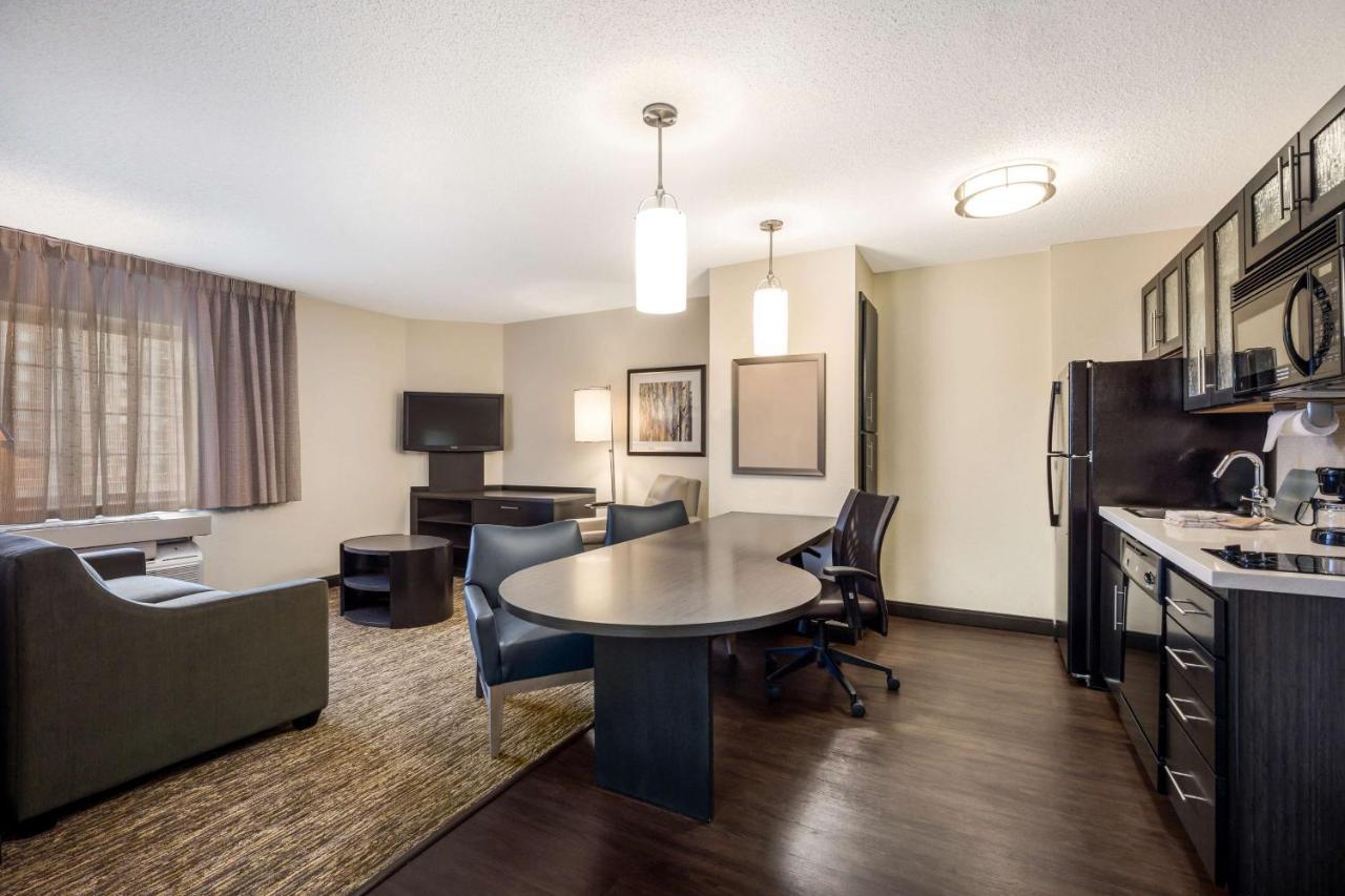 Sonesta Simply Suites Oklahoma City Airport Esterno foto