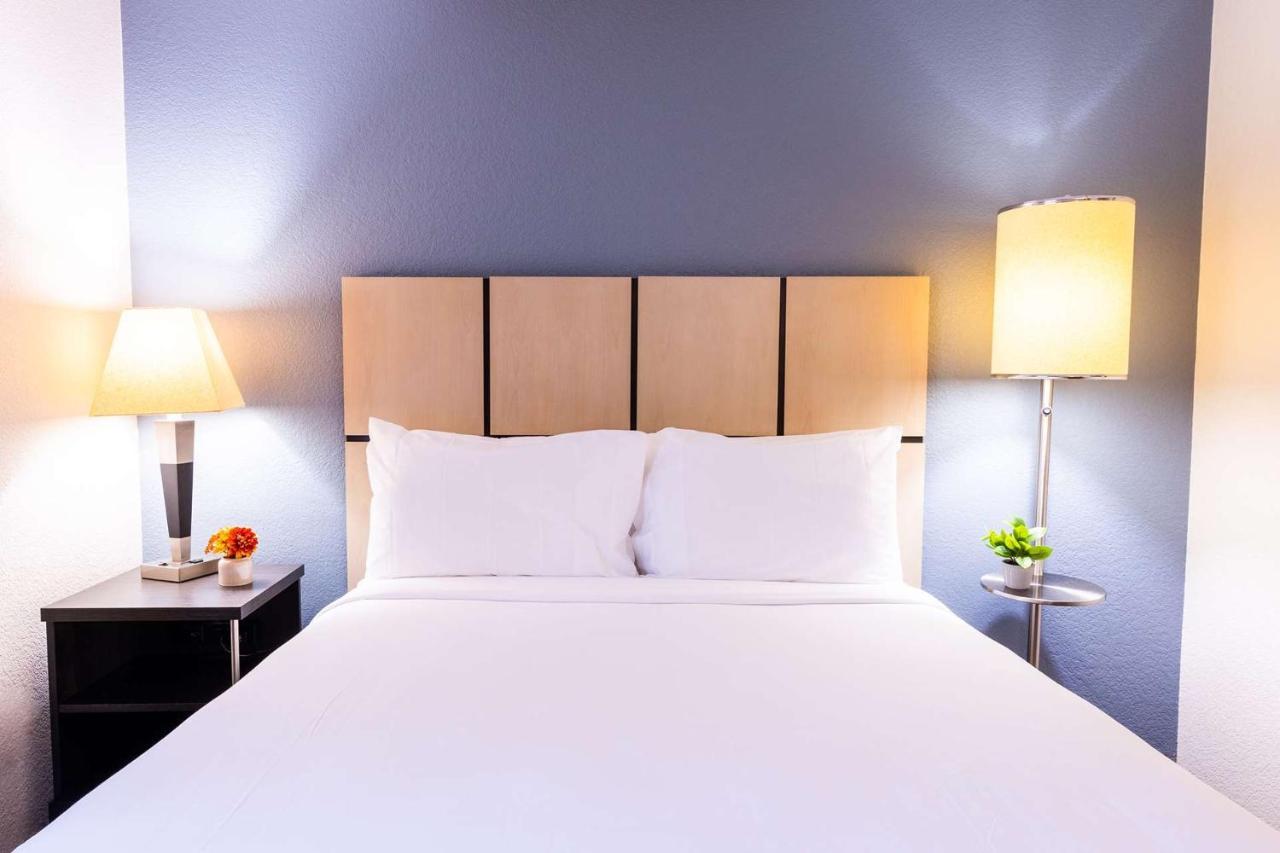 Sonesta Simply Suites Oklahoma City Airport Esterno foto