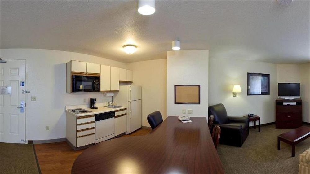 Sonesta Simply Suites Oklahoma City Airport Esterno foto