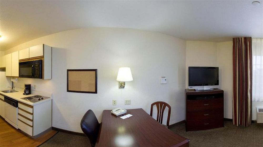 Sonesta Simply Suites Oklahoma City Airport Esterno foto
