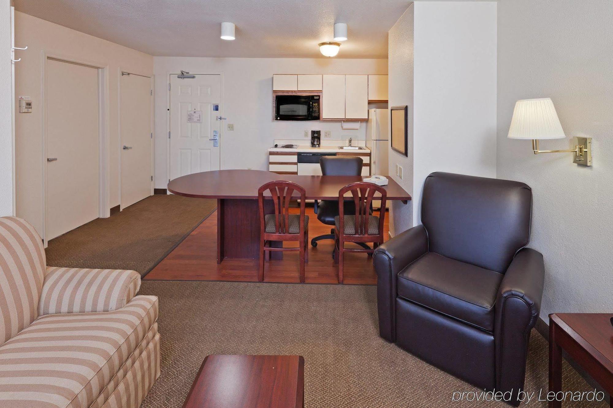 Sonesta Simply Suites Oklahoma City Airport Esterno foto
