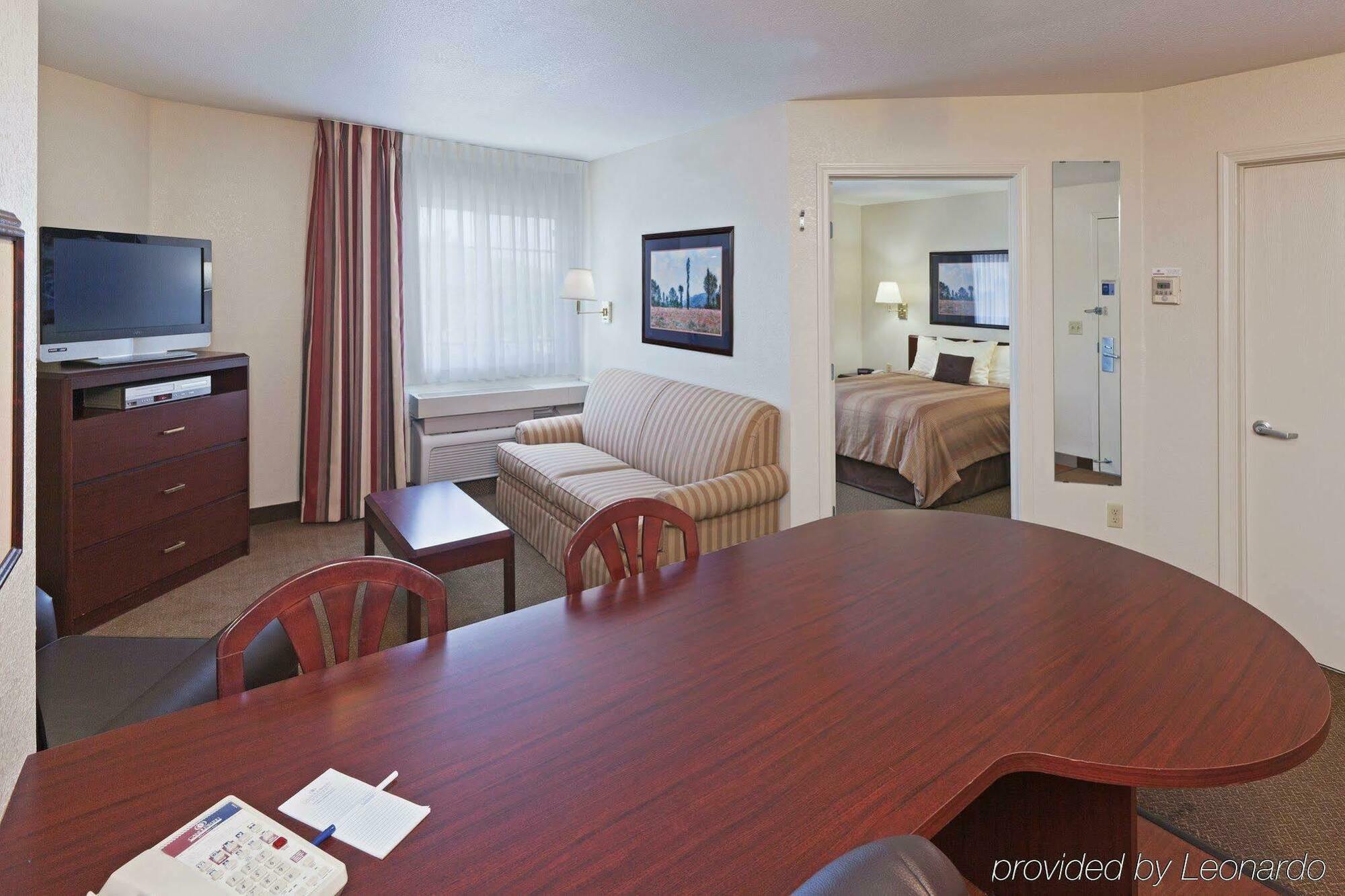 Sonesta Simply Suites Oklahoma City Airport Esterno foto